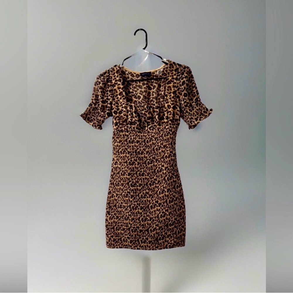 MAJORELLE Women’s S Leopard Print Elastic Body Mini Dress